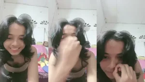 Lucyy Host Pelajar Show Toket Mungilnya Id 14369141 Mango