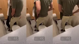 Hijab Xax Baby Eksib Sepong di Toilet Mall