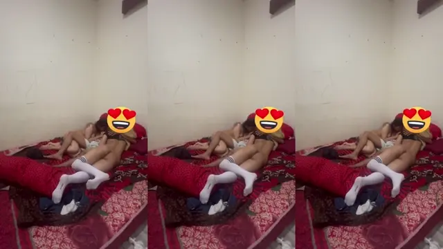 Windy Threesome Lesbi Ngentot